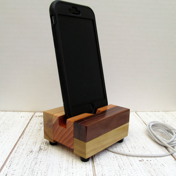 iPhone charging stand, docking stand, phone dock, charging dock, docking station, charging station, desktop phone stand, bedside dock. S17